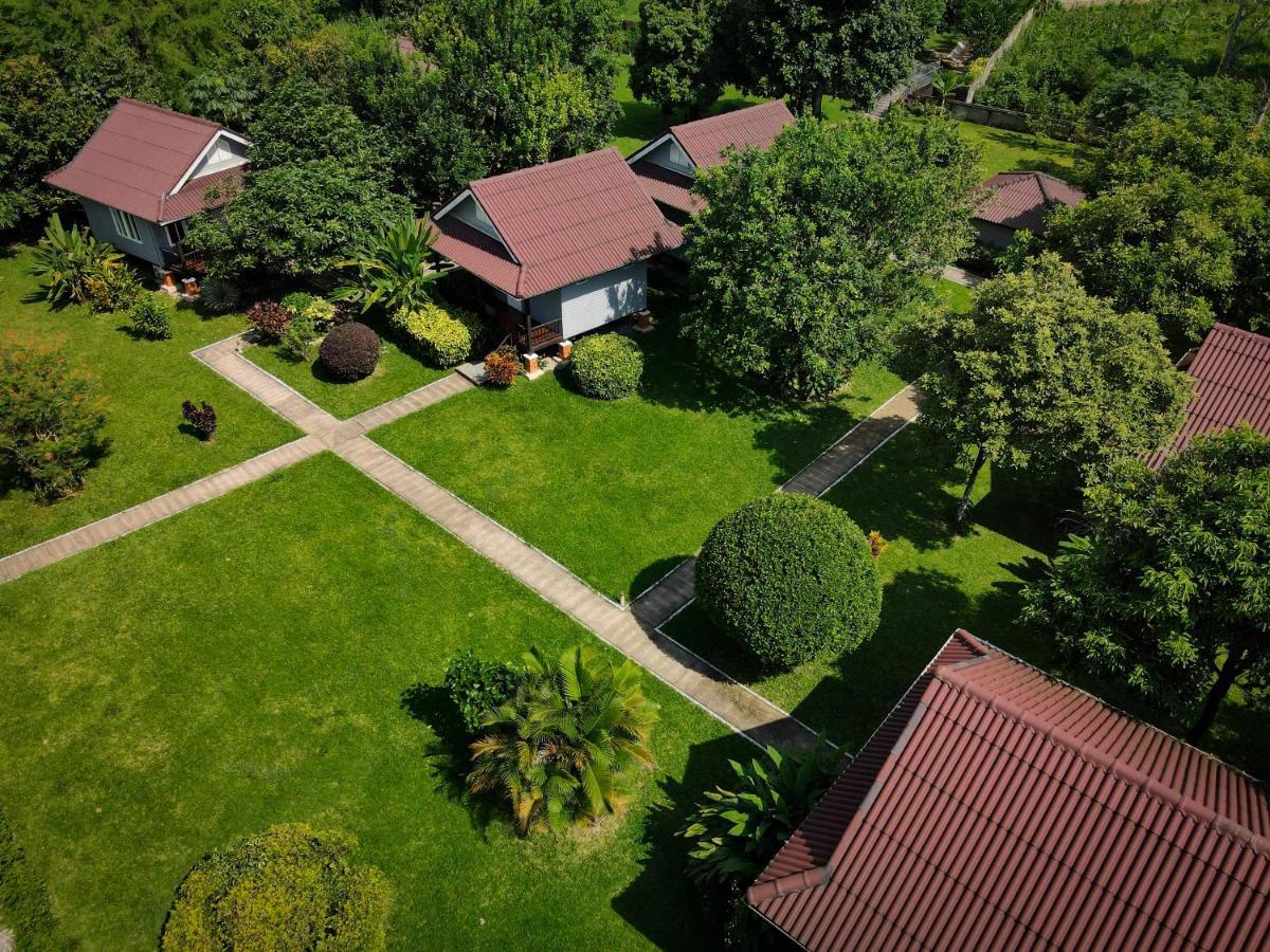 Bearlinbungalow Ванг-Виенг Экстерьер фото